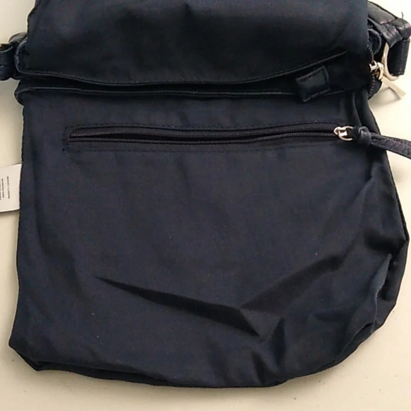 Liz Claiborne/Navy/Cross/body bag/5 Zipper Pocket/6 Open pockets/Silver hardware - Picture 10 of 15